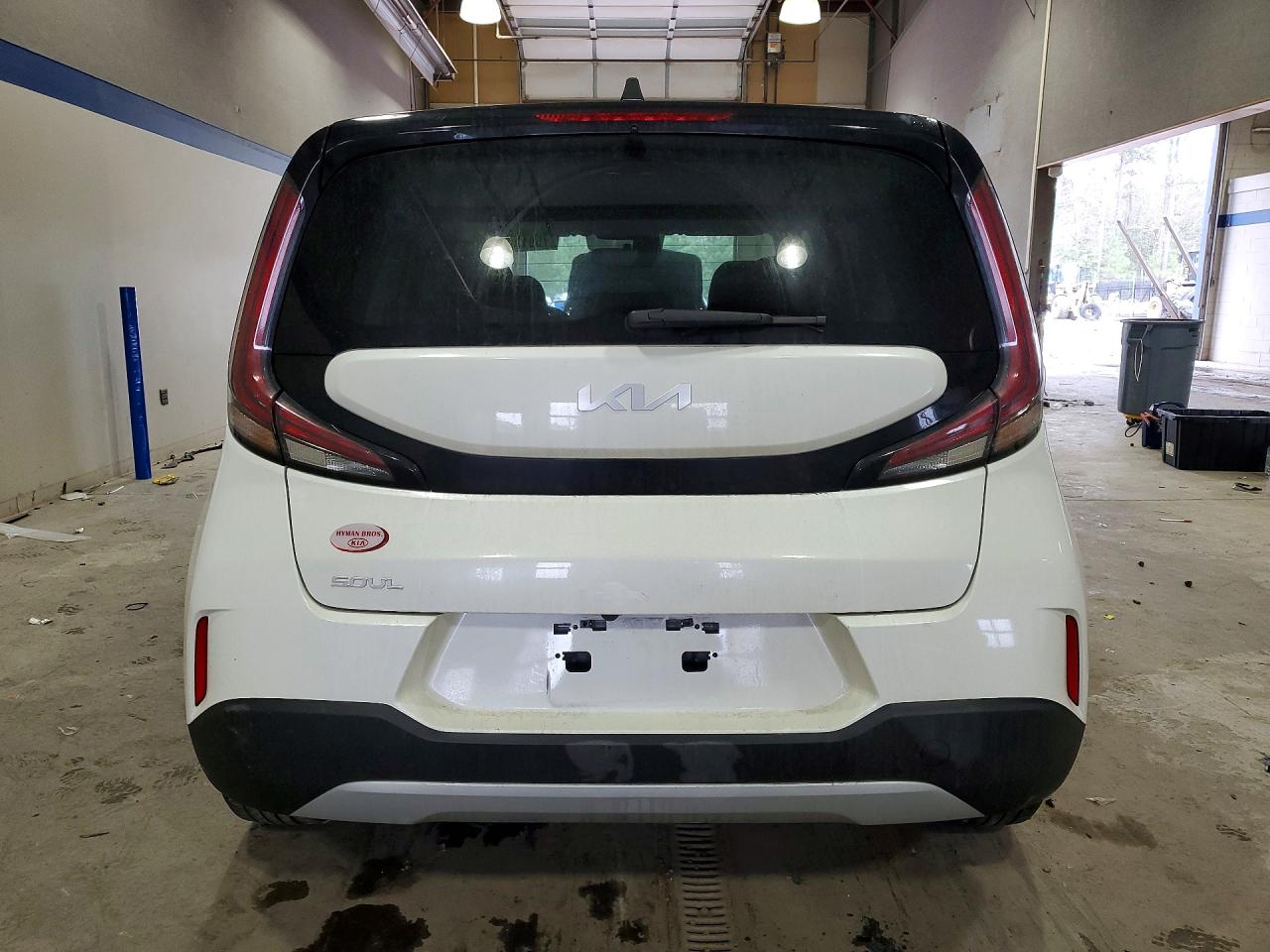 Kia Soul Lx