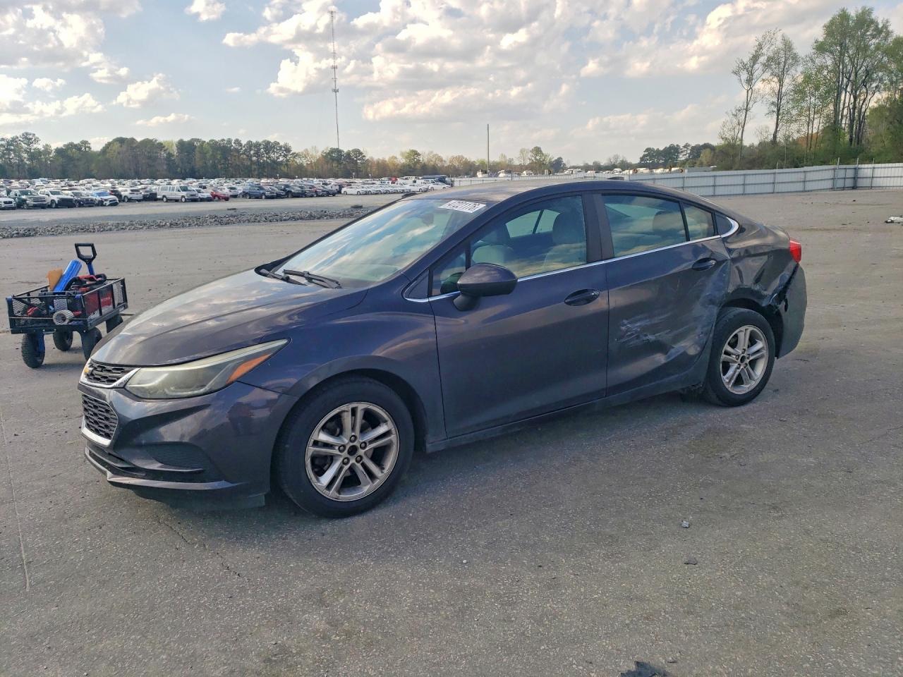 Salvage Chevrolet Cruze Image