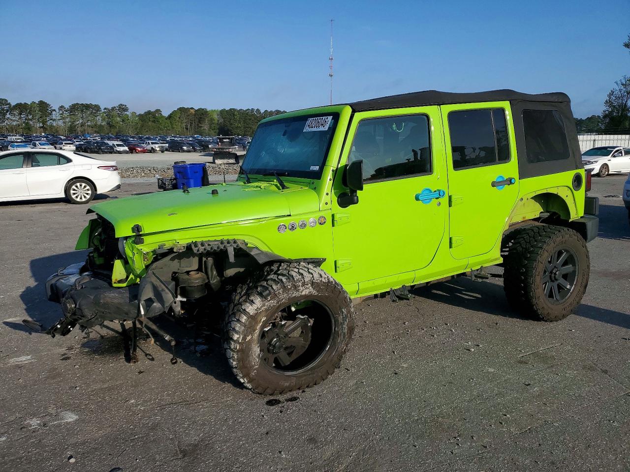 Salvage Jeep Wrangler Image