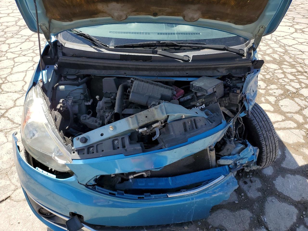 Mitsubishi Mirage Es