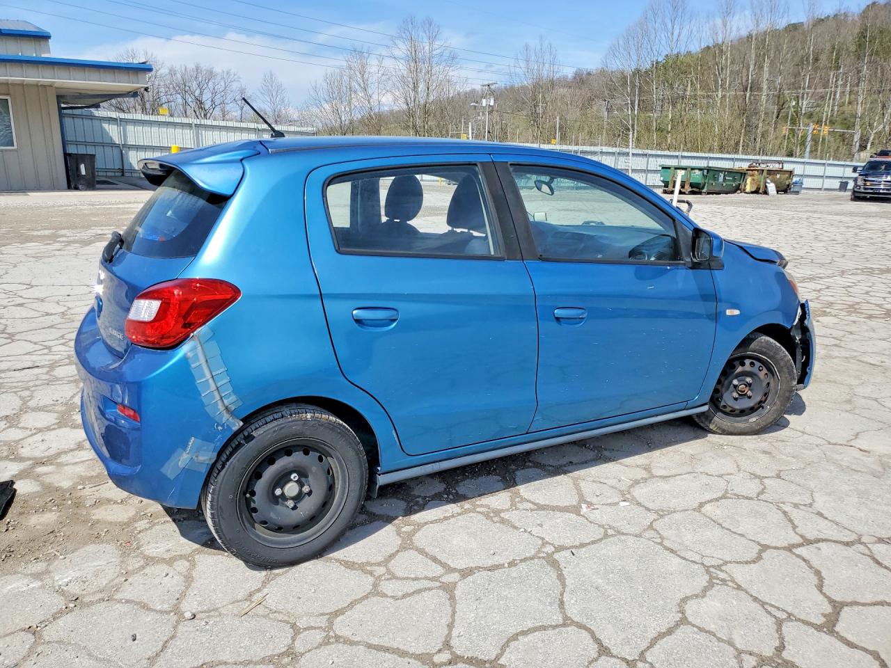 Mitsubishi Mirage Es