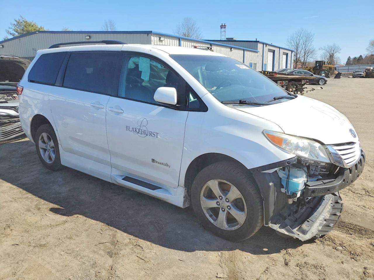 Toyota Sienna Le Mobility 7-passenger