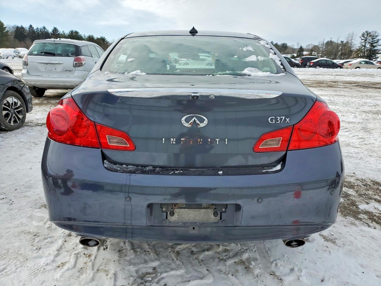 INFINITI G37