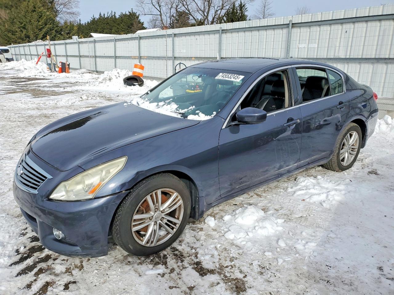 Salvage INFINITI G37 Image