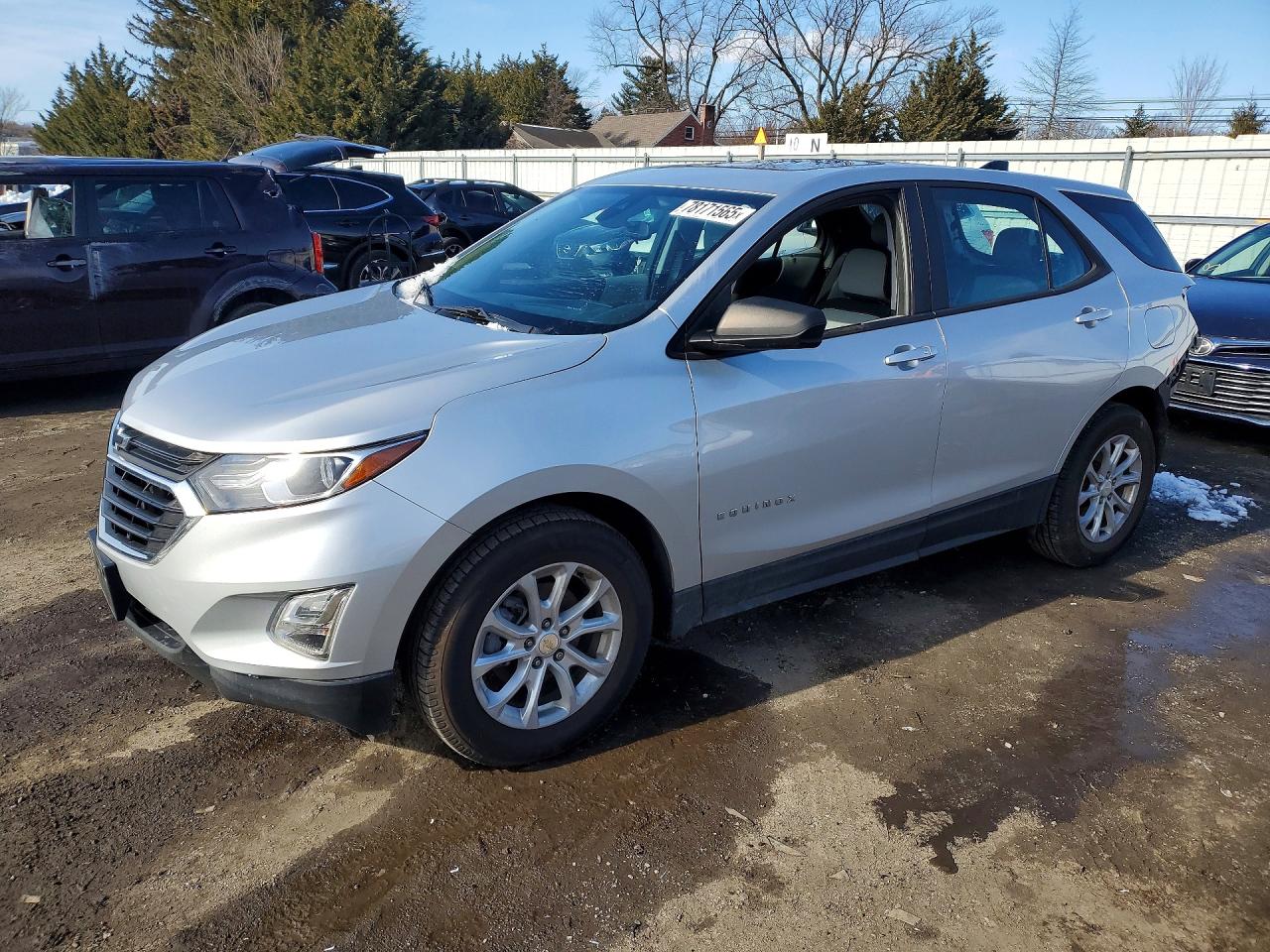 Salvage Chevrolet Equinox Image