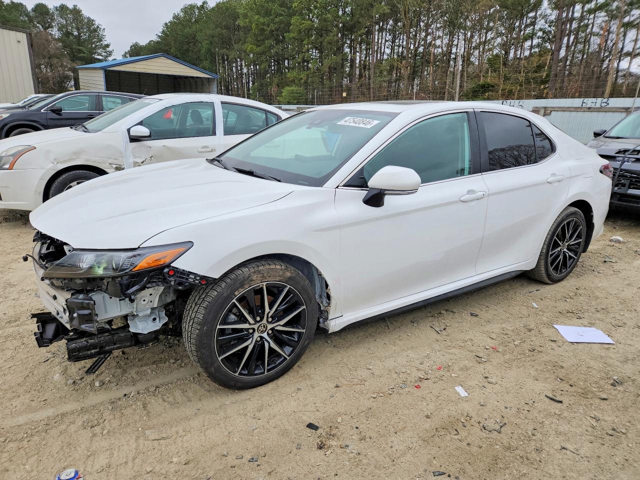 Salvage Toyota Camry Image