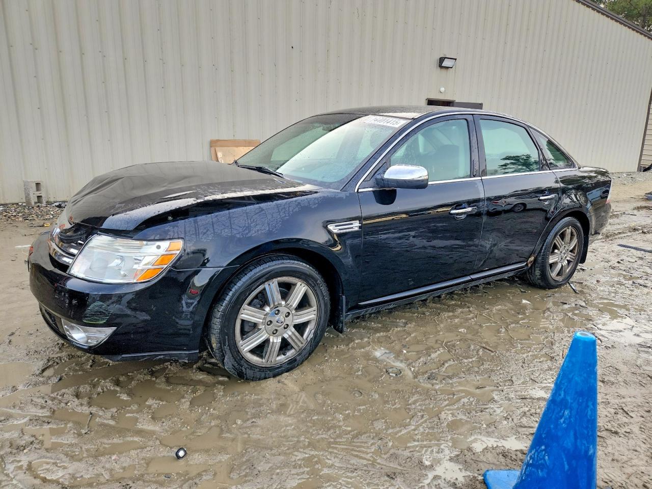 Salvage Ford Taurus Image