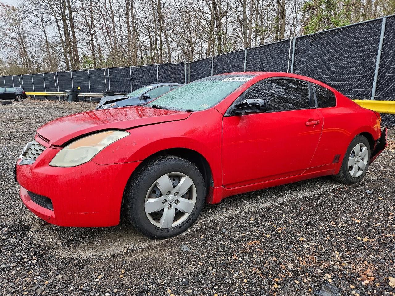 Salvage Nissan Altima Image