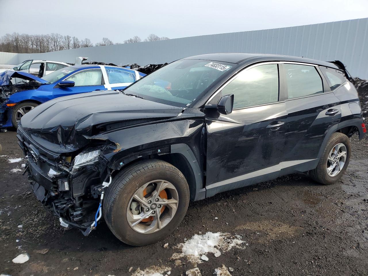 Salvage Hyundai TUCSON Image