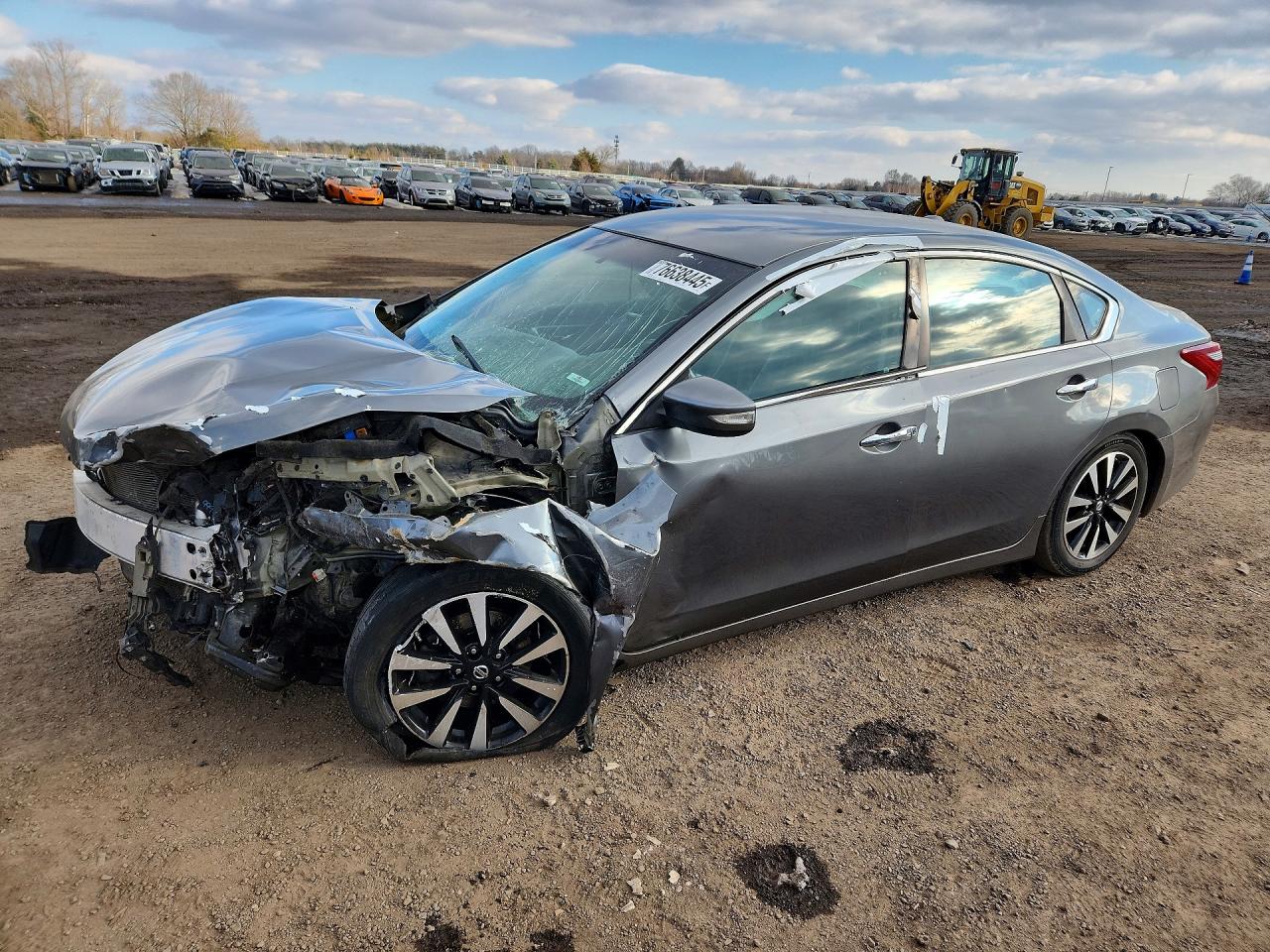 Salvage Nissan Altima Image