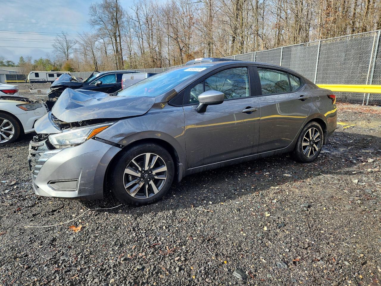 Salvage Nissan Versa Image