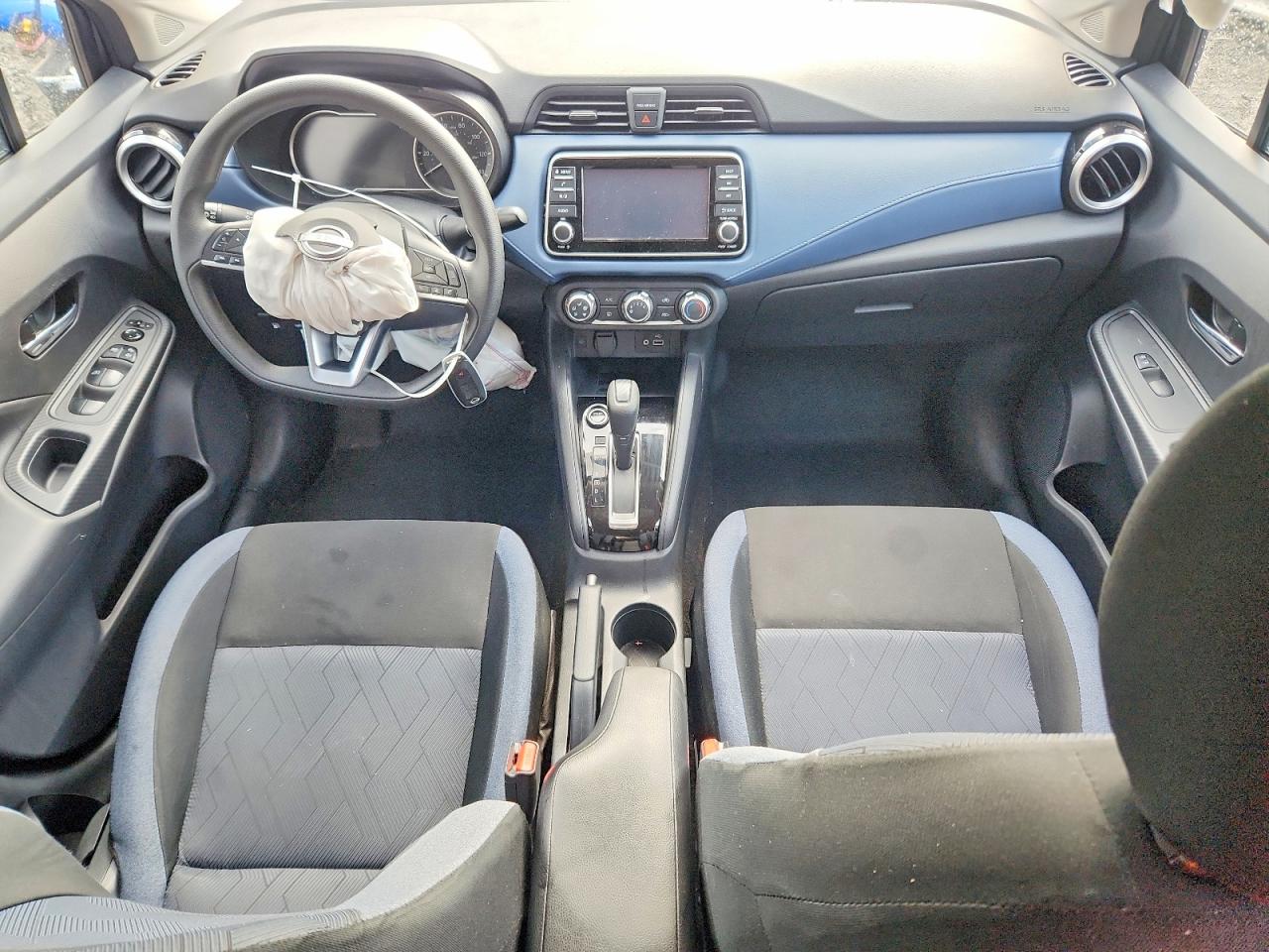 Nissan Versa Sv