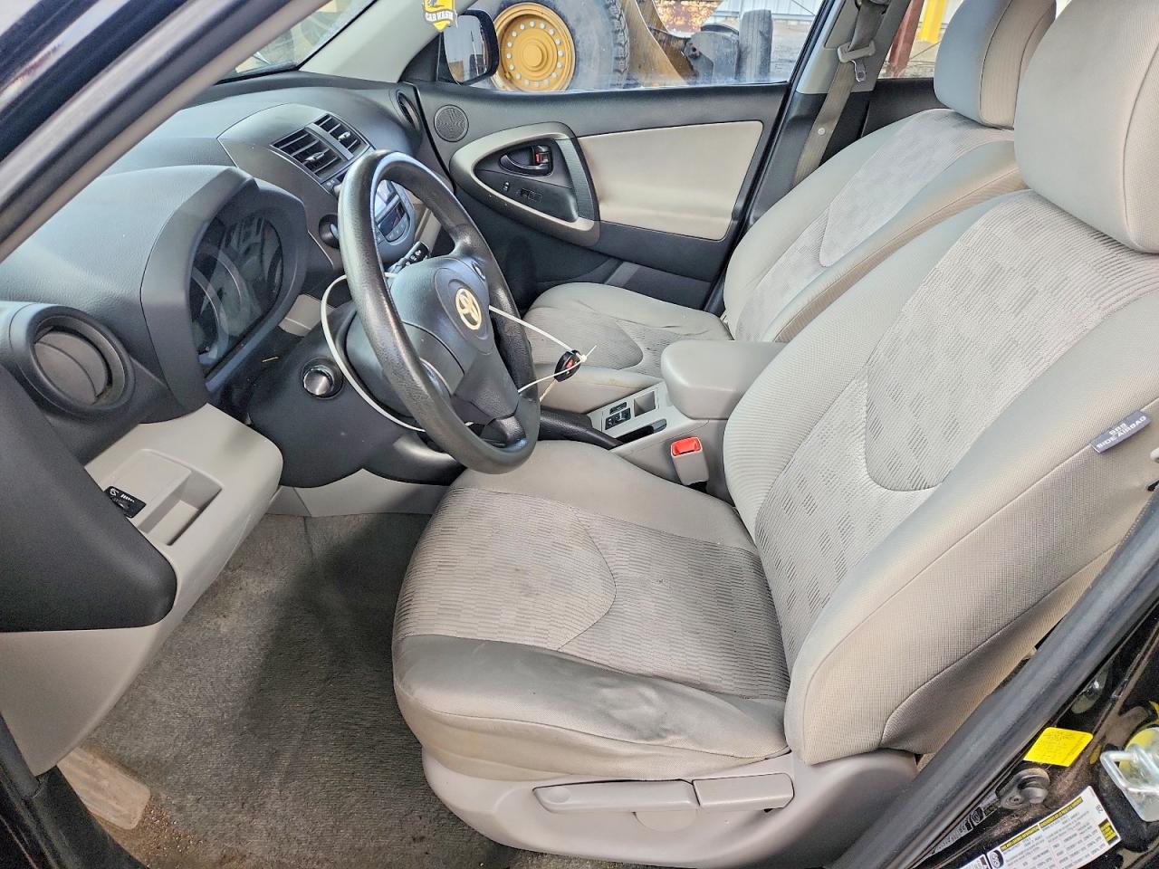 Toyota RAV4 Base