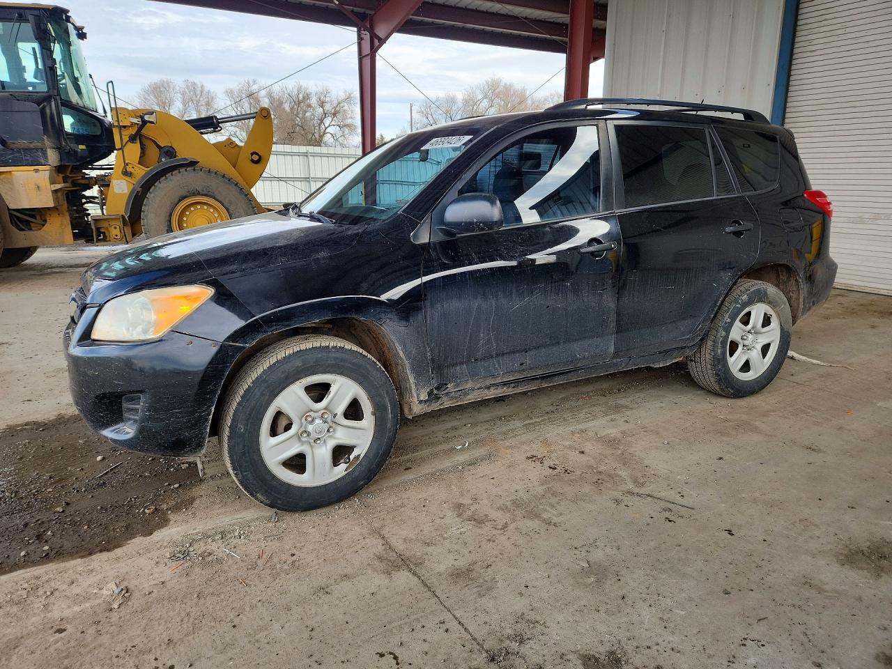 Salvage Toyota RAV4 Image