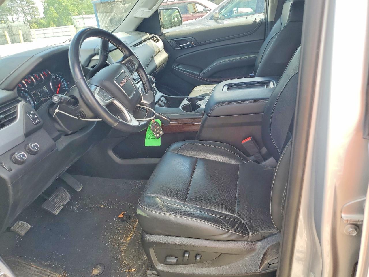 GMC Yukon K1500 Slt