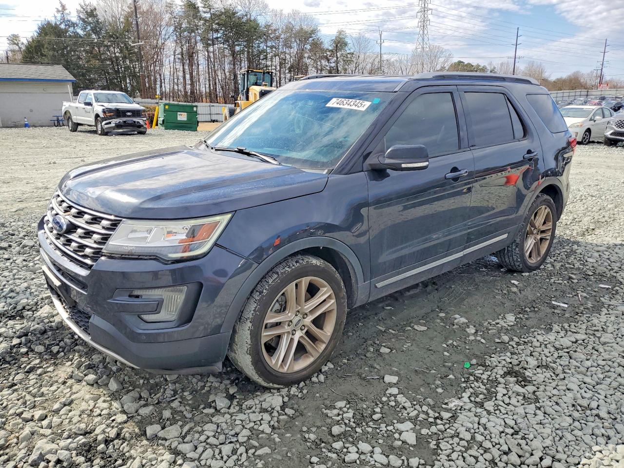 Salvage Ford Explorer Image