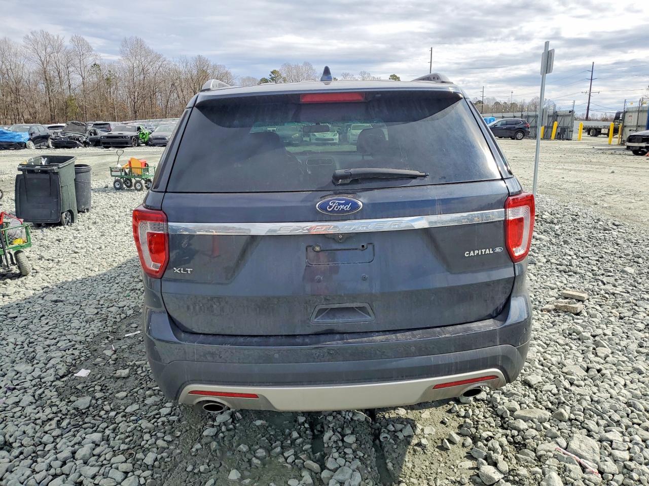 Ford Explorer Xlt