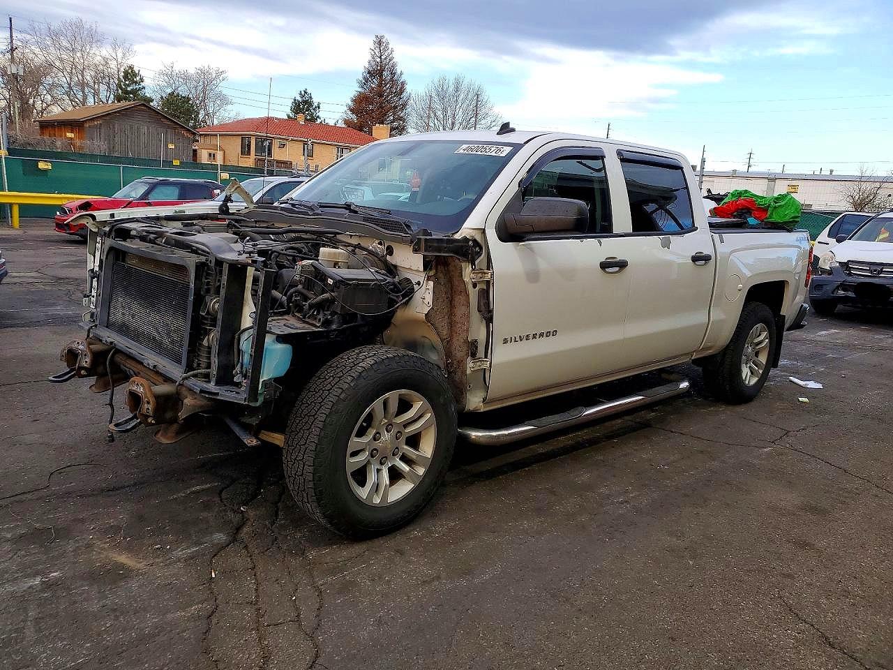 Salvage Chevrolet Silverado Image