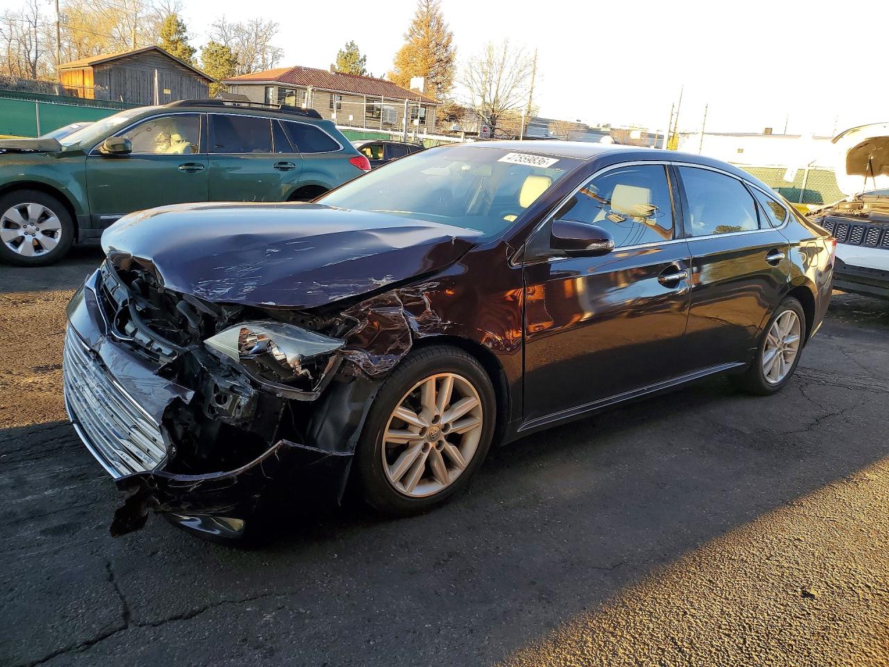 Salvage Toyota Avalon Image