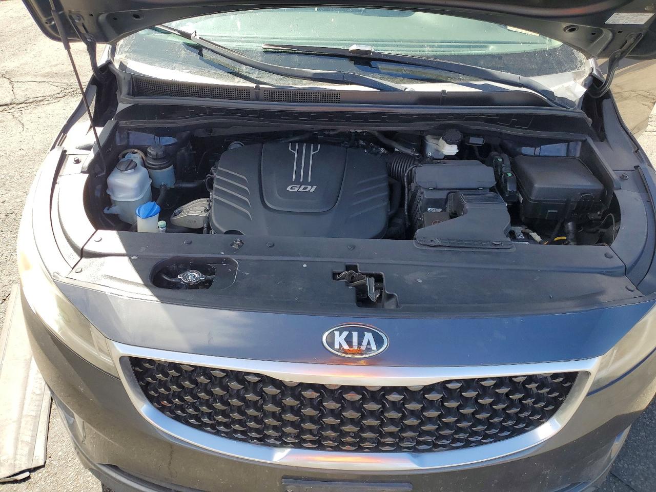 Kia Sedona Lx