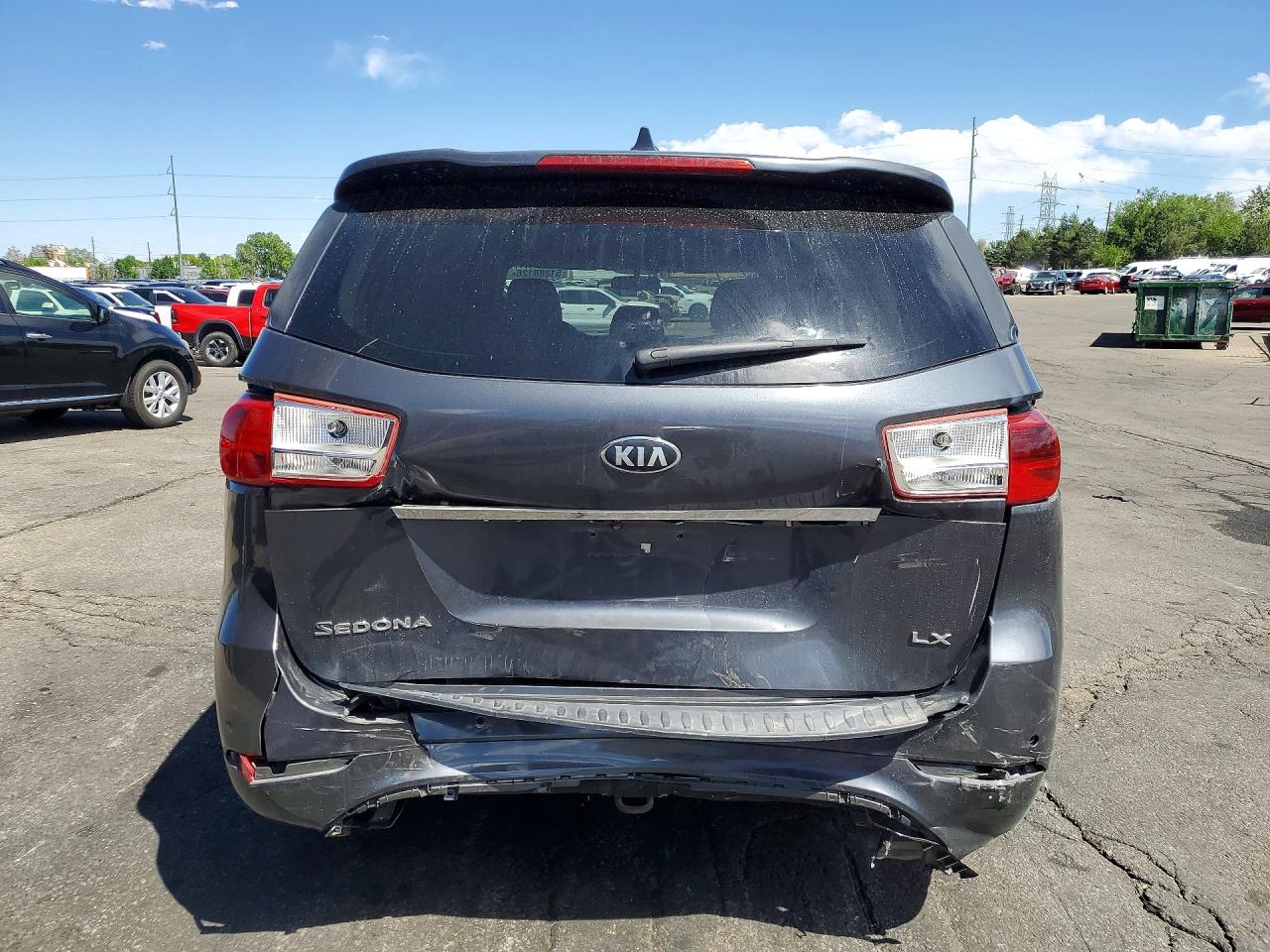 Kia Sedona Lx