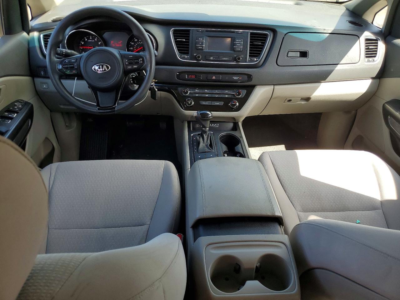 Kia Sedona Lx
