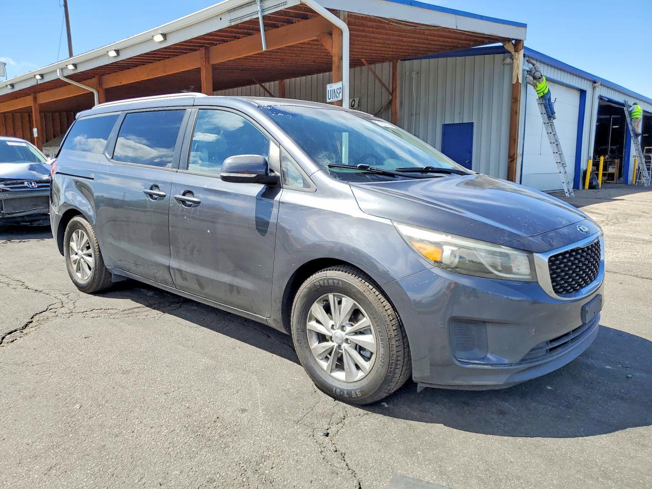 Kia Sedona Lx