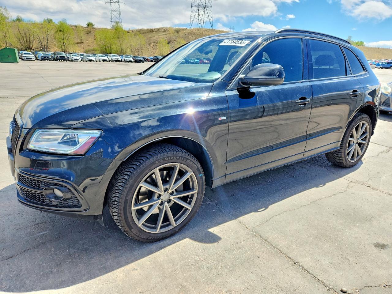 Salvage Audi Q5 Image