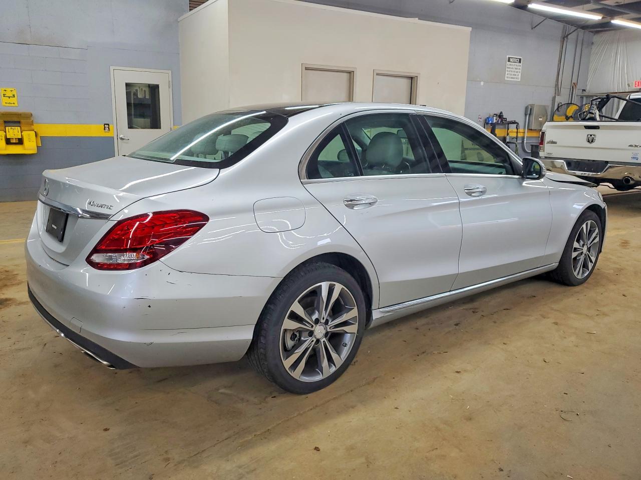 Mercedes-Benz C-Class 300 4matic