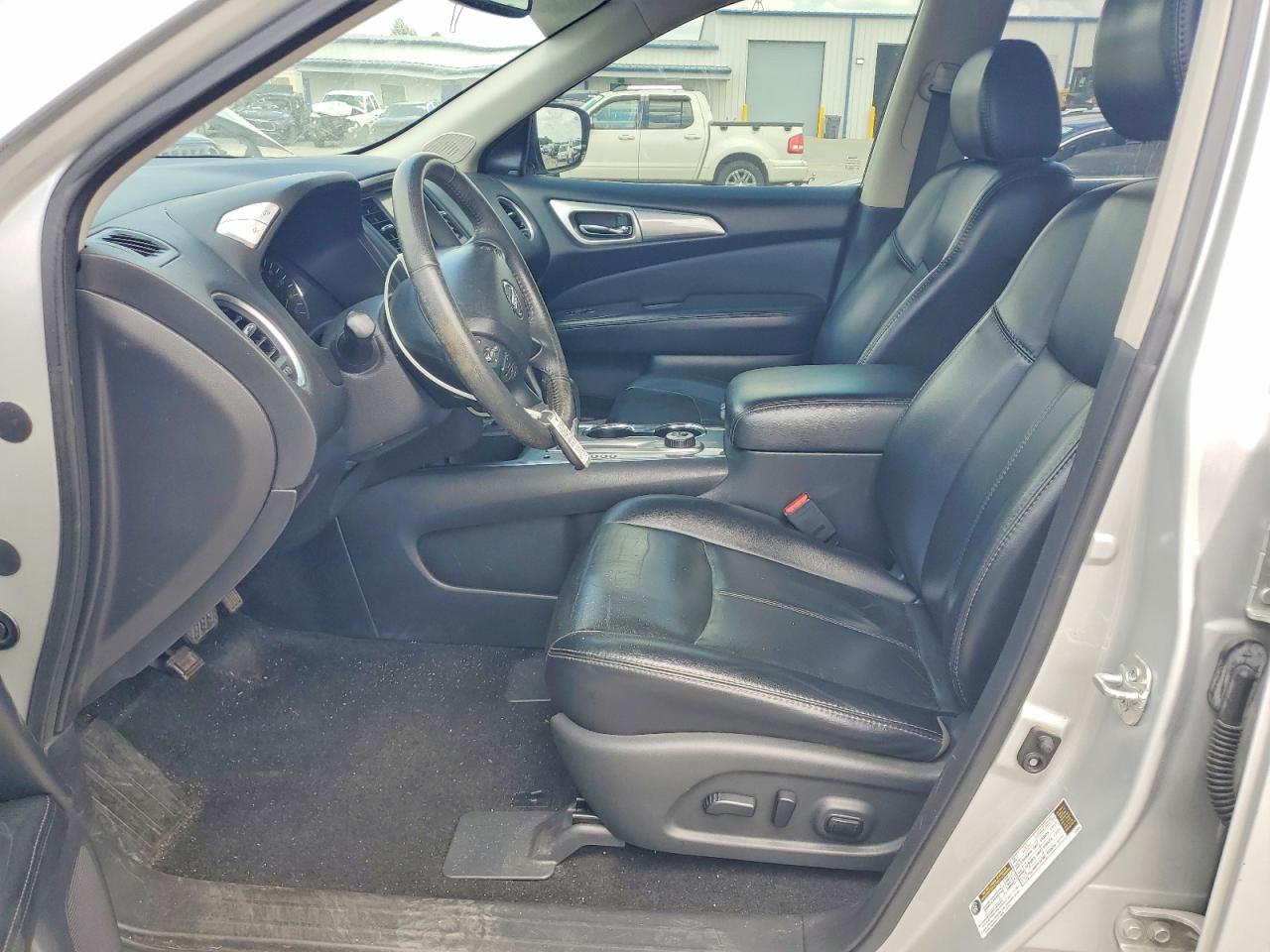 Nissan Pathfinder Sl