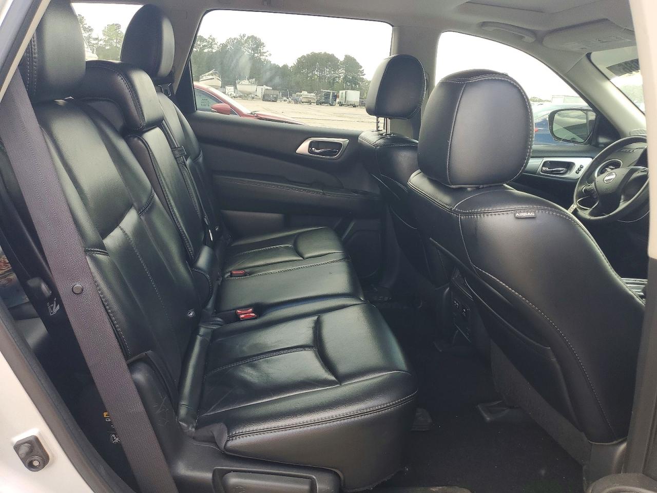 Nissan Pathfinder Sl