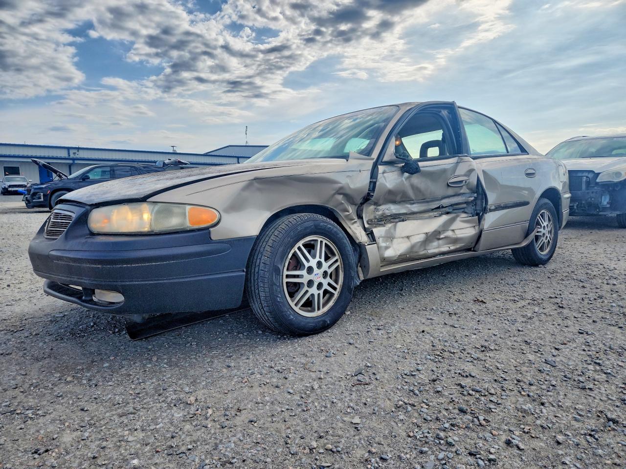 Salvage Buick Regal Image