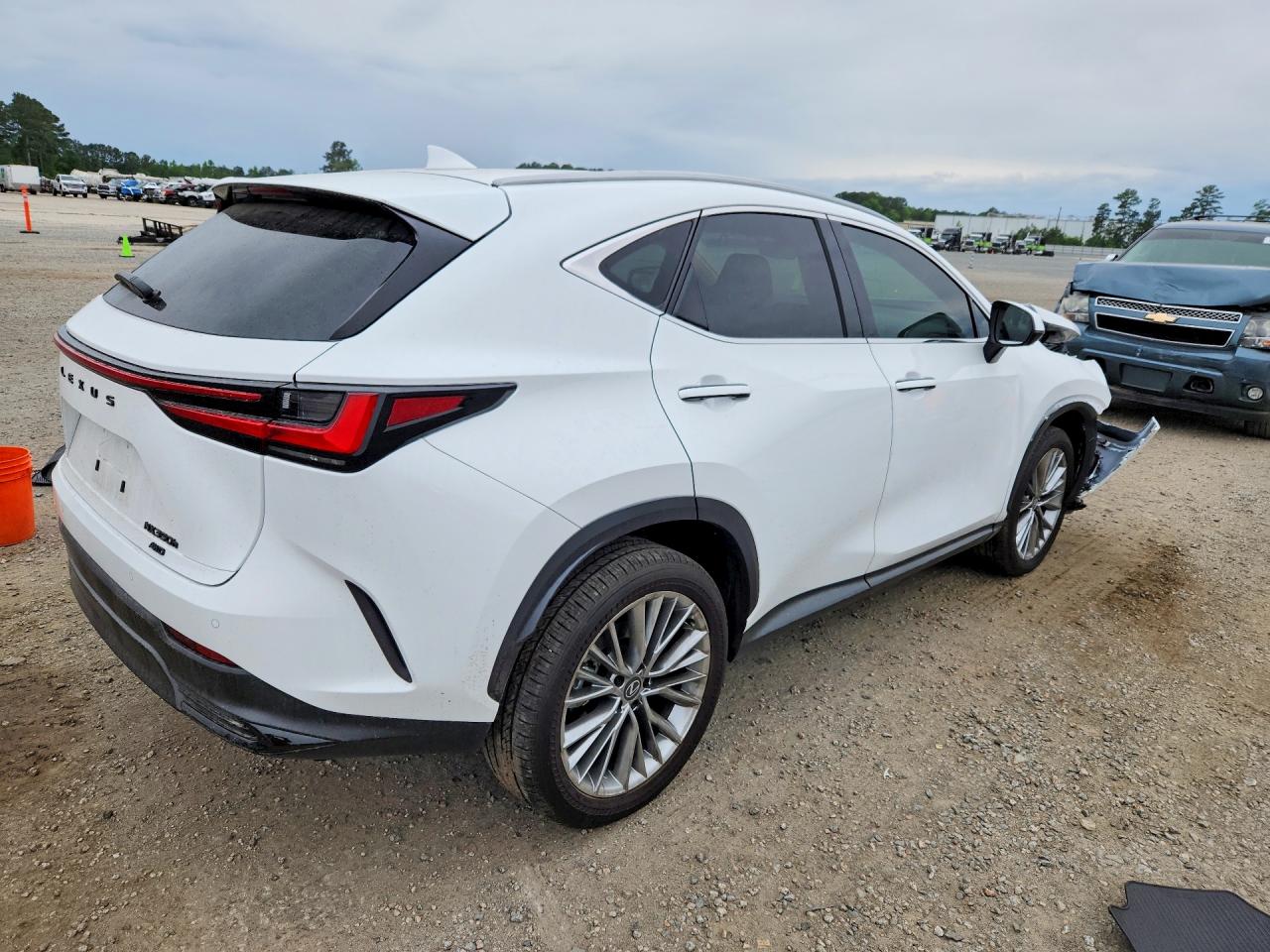 Lexus NX Premium