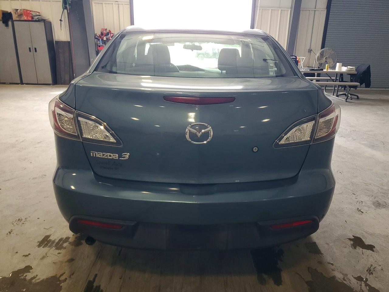 Mazda 3 I