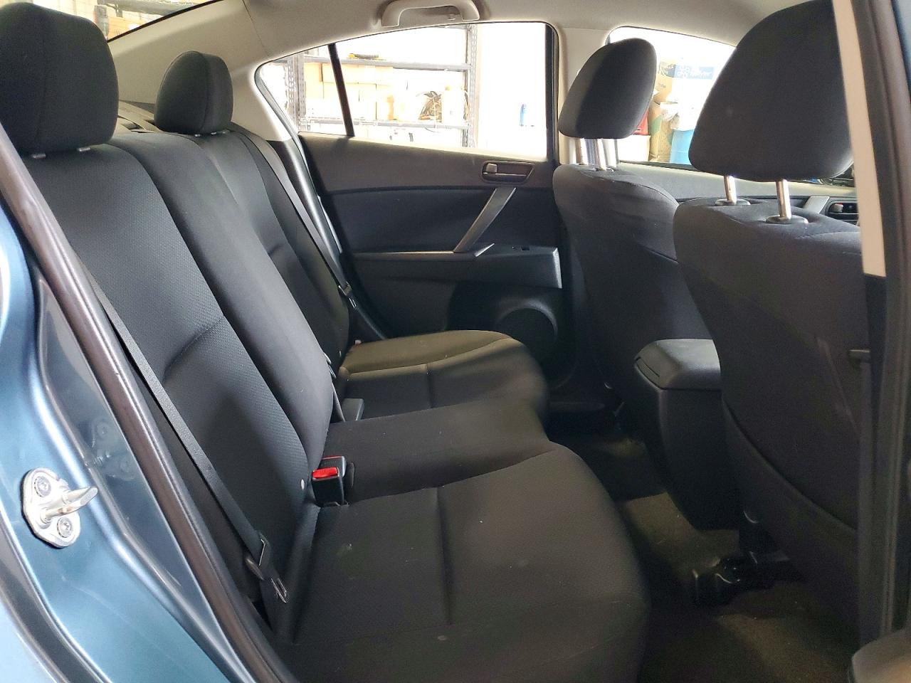 Mazda 3 I