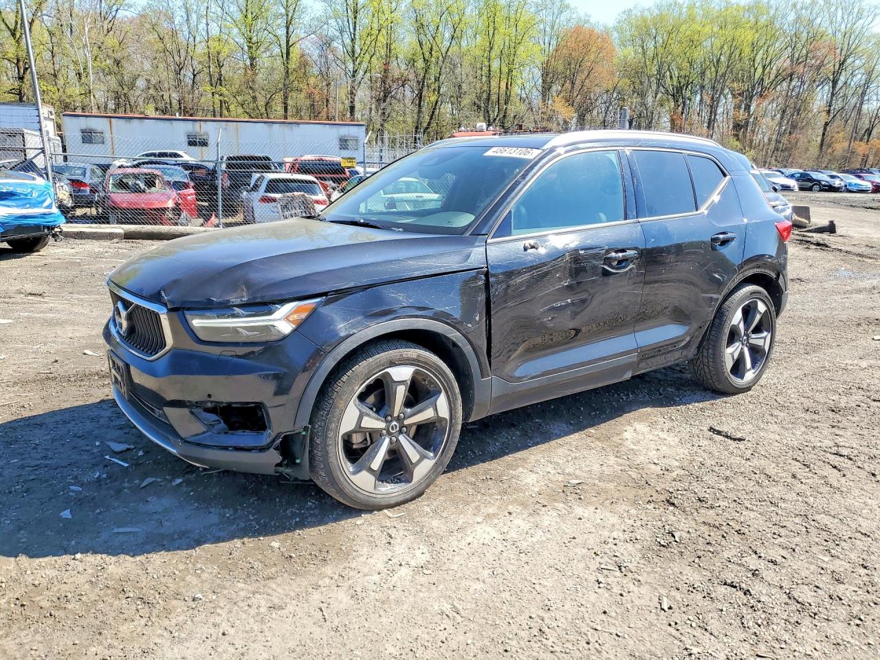 Salvage Volvo XC40 Image