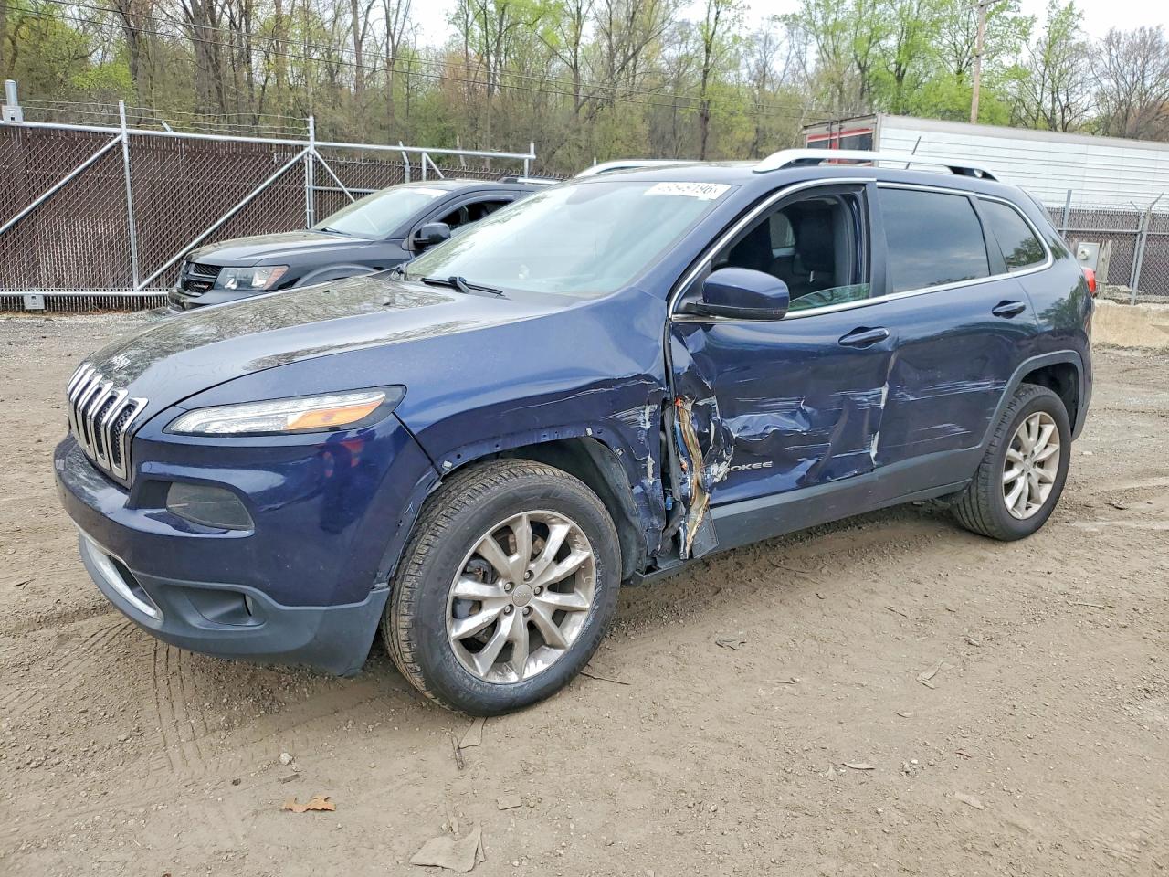 Salvage Jeep Grand Cherokee Image
