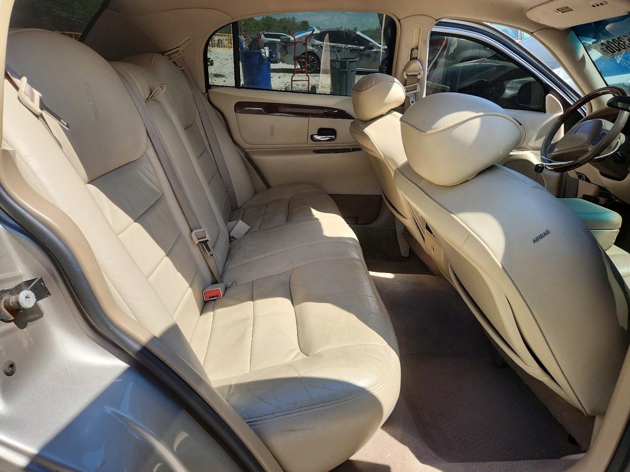 Lincoln Towncar Signature