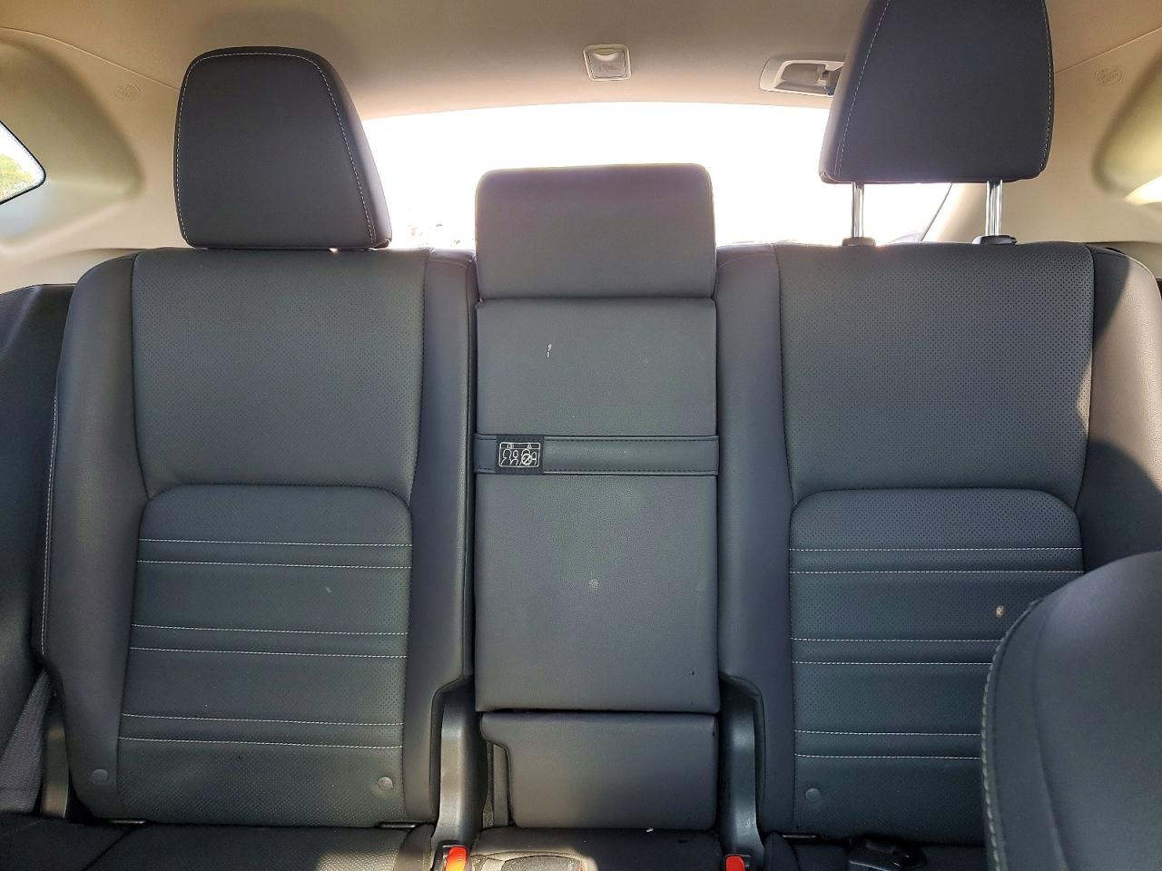 Lexus NX Base