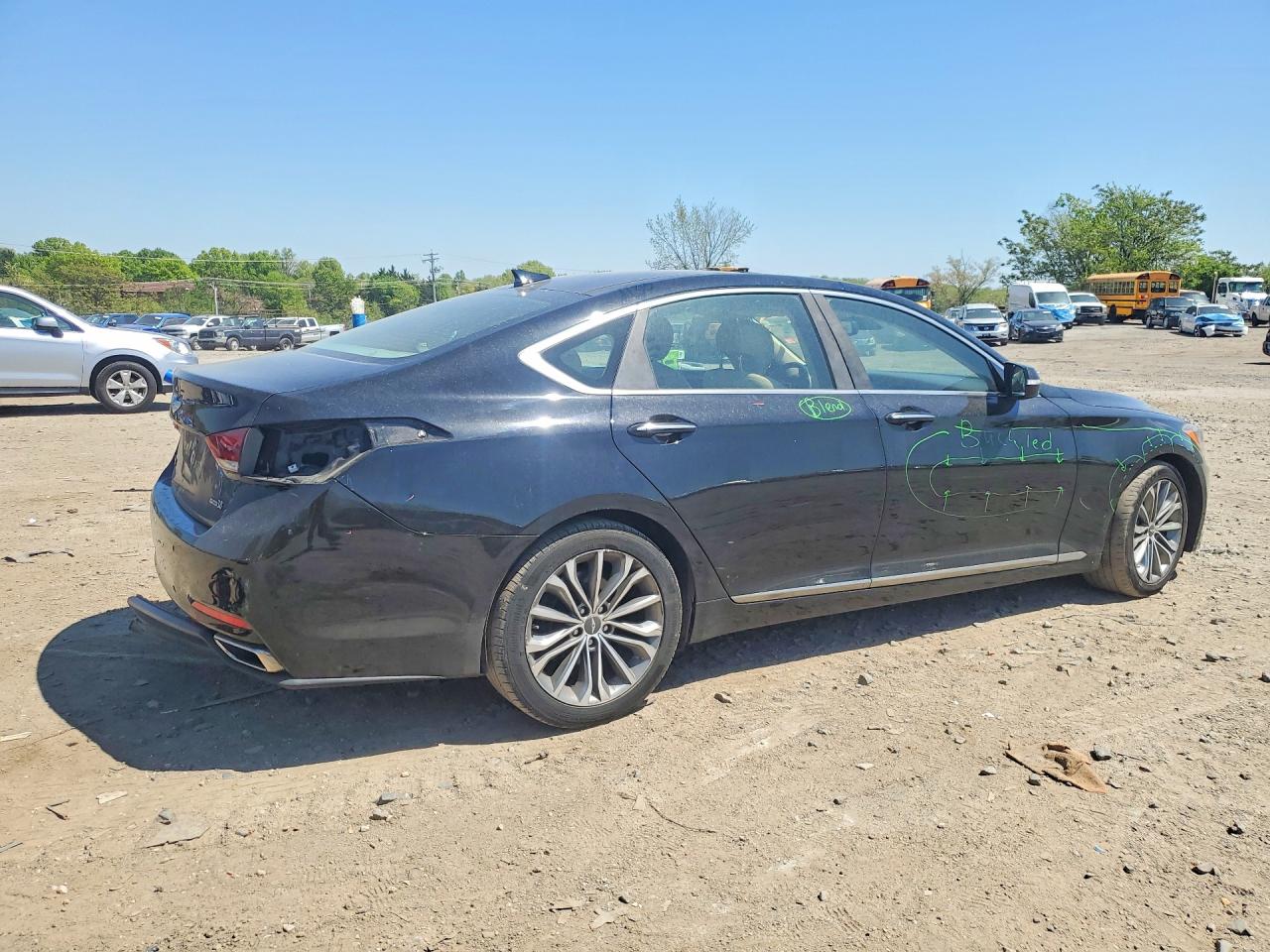 Hyundai Genesis 3.8l