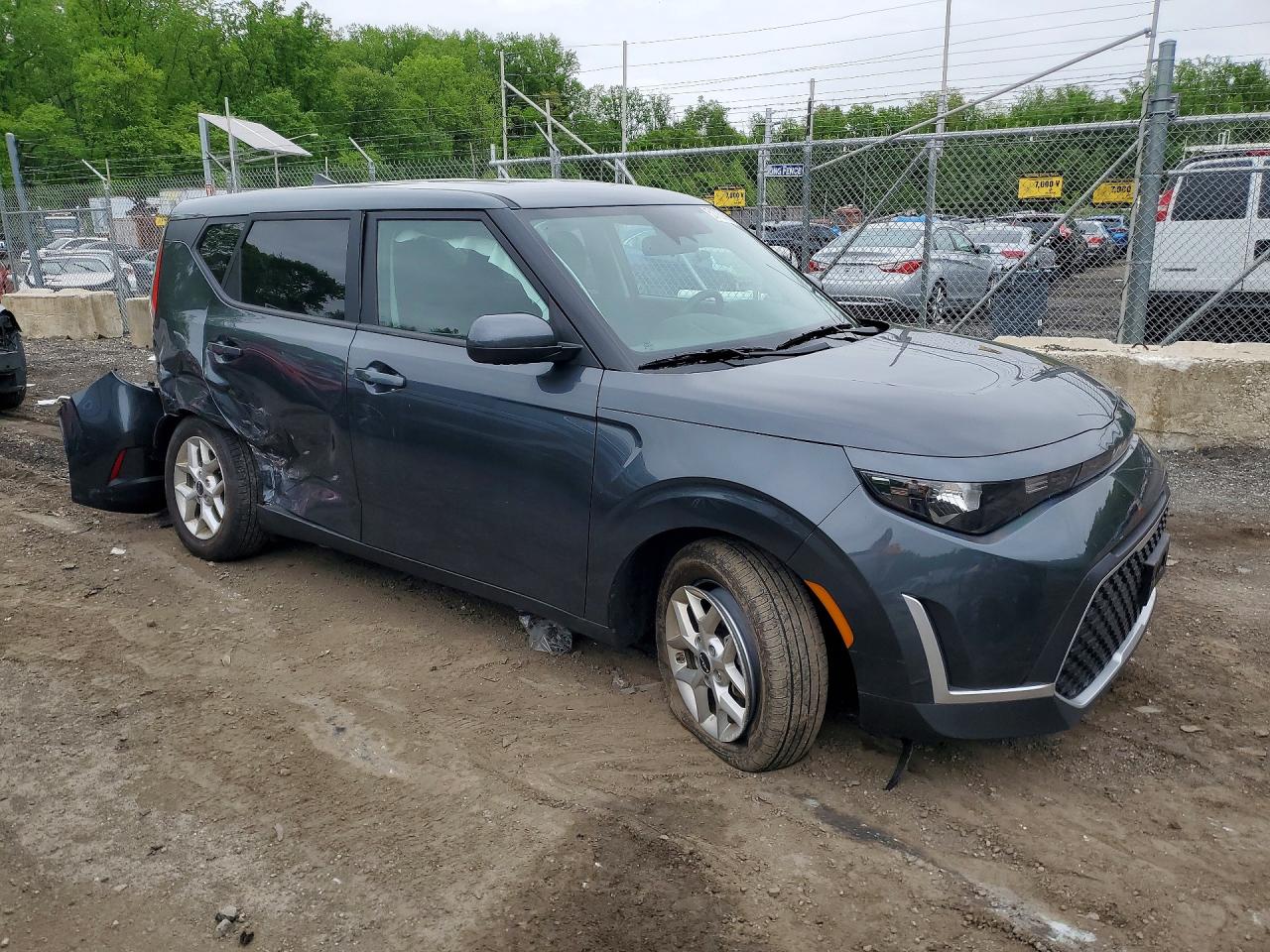 Kia Soul Lx