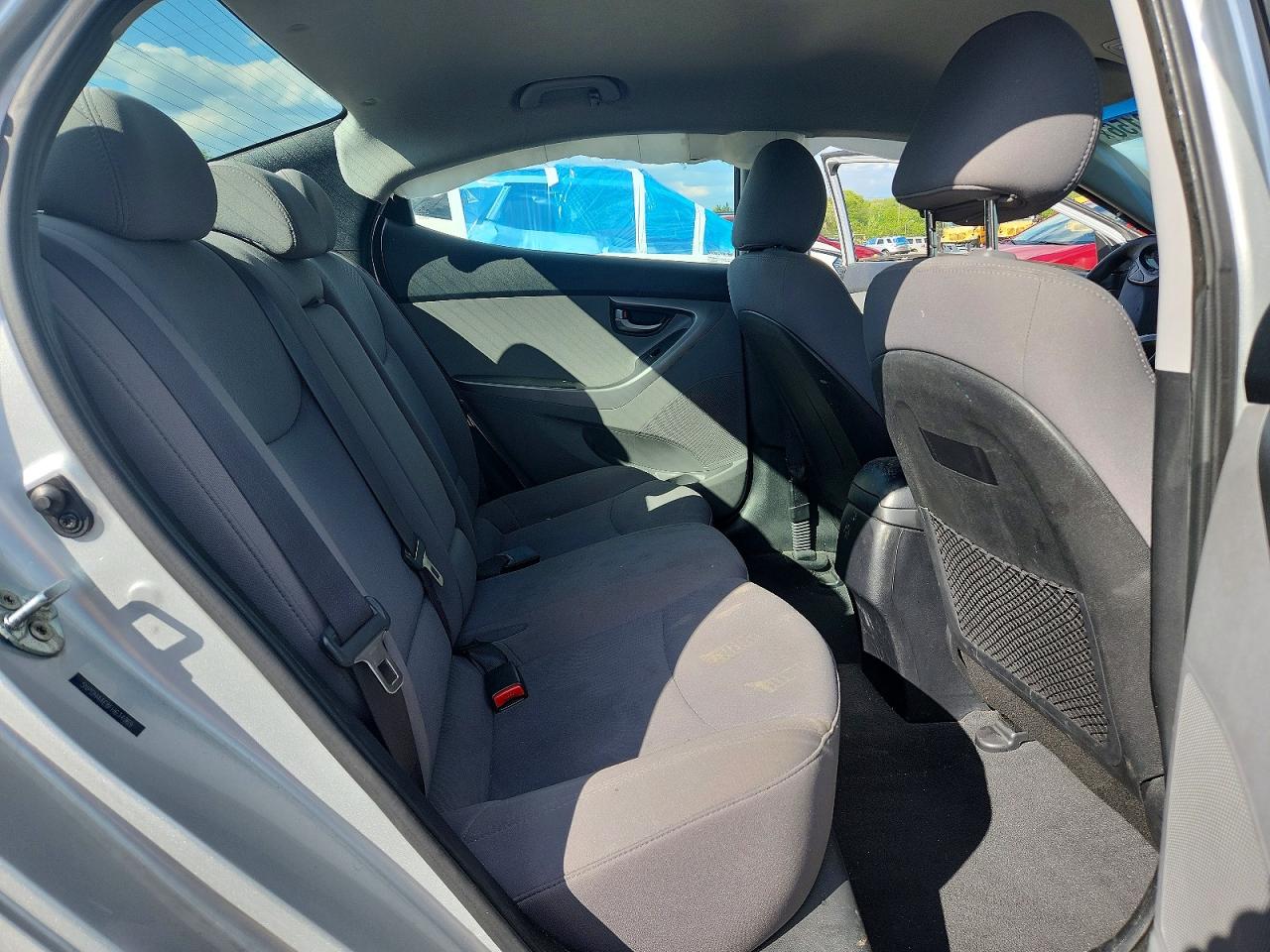 Hyundai ELANTRA Se