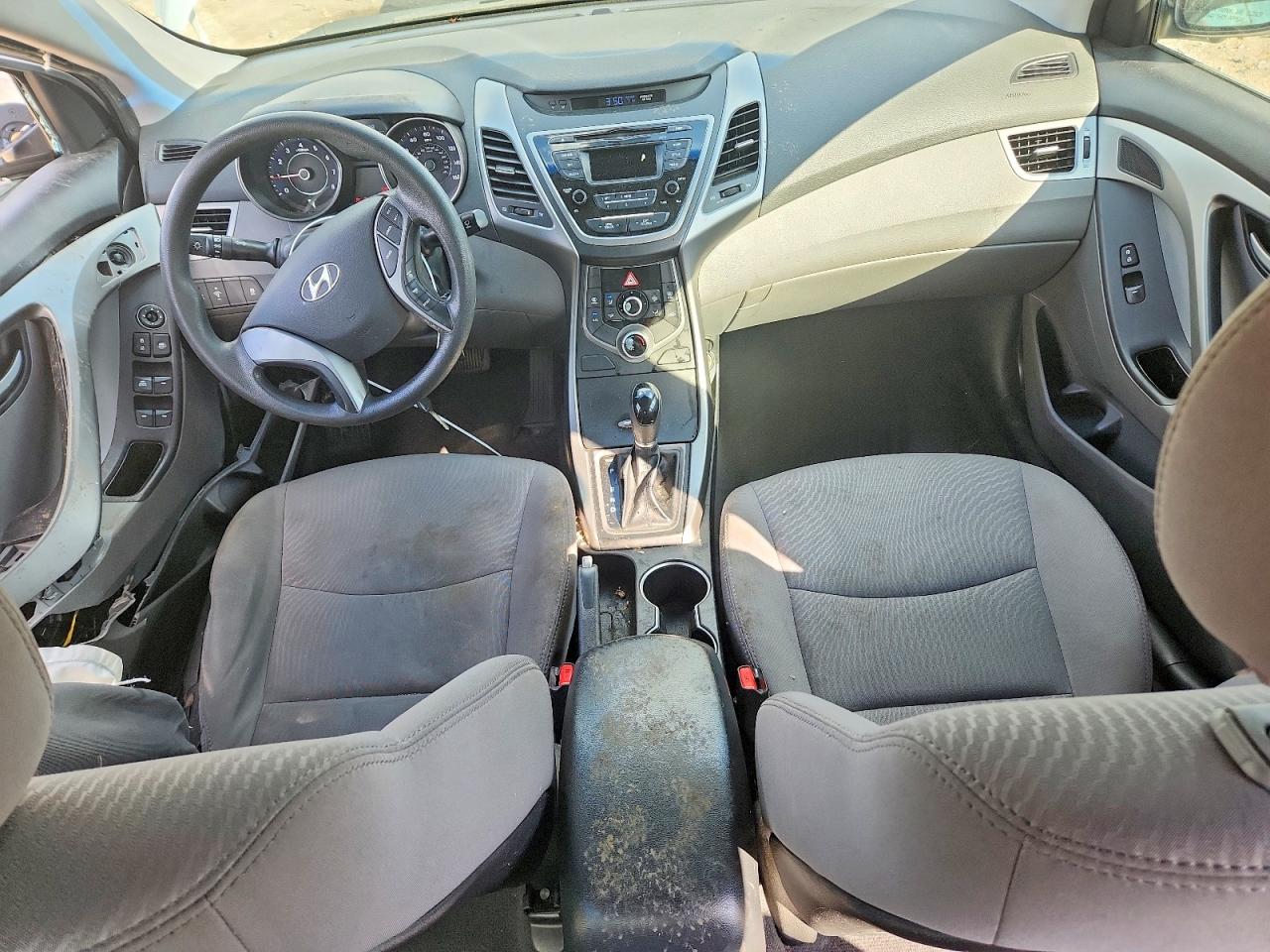 Hyundai ELANTRA Se