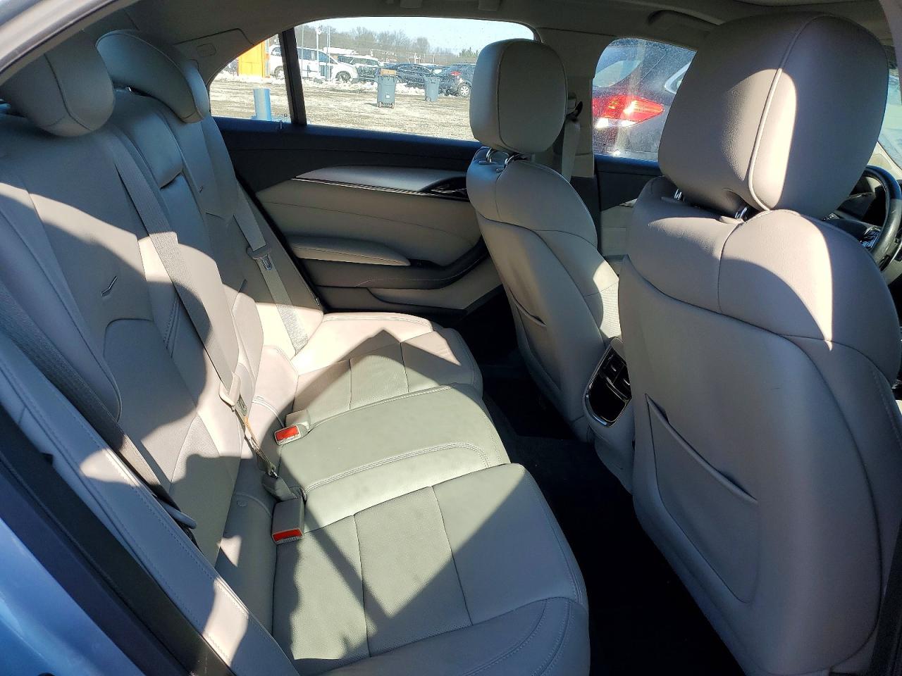 Cadillac CTS Luxury