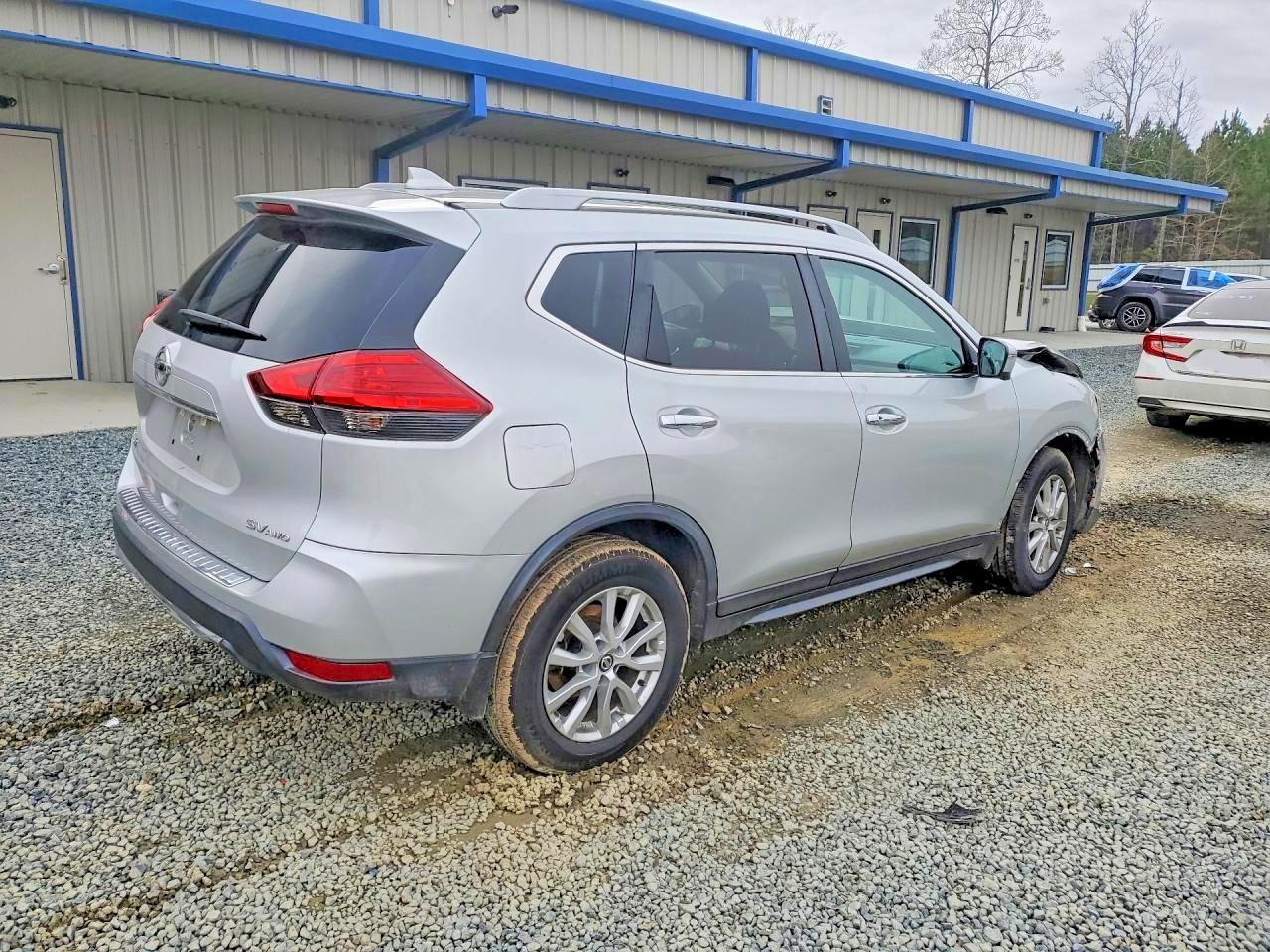 Nissan Rogue Sv