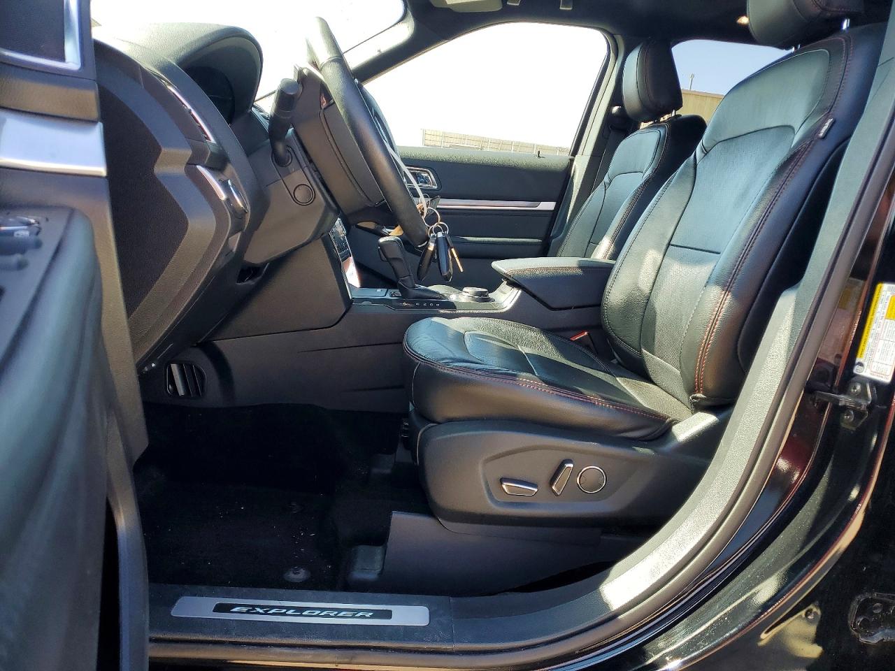 Ford Explorer Sport