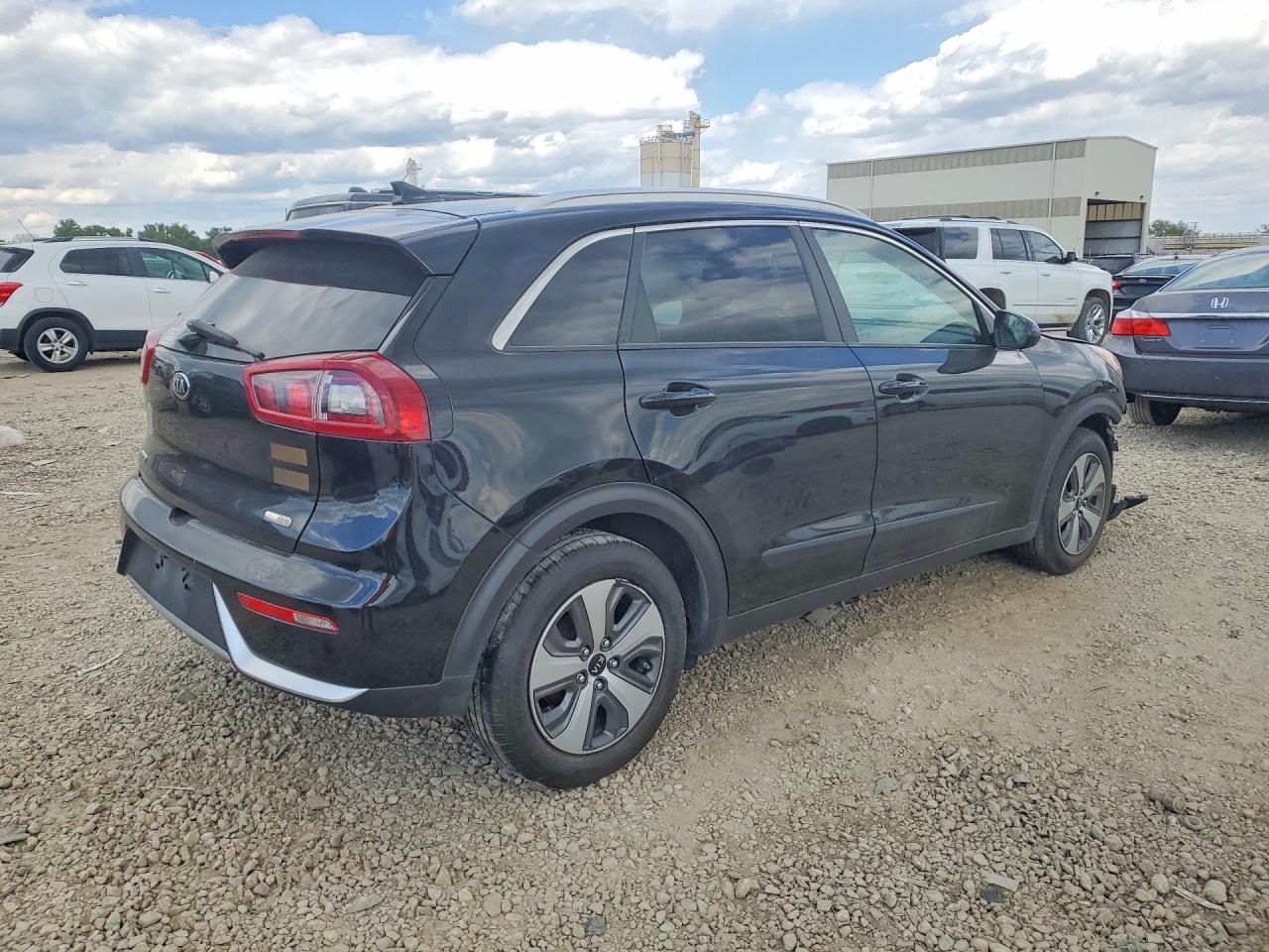 Kia Niro Lx