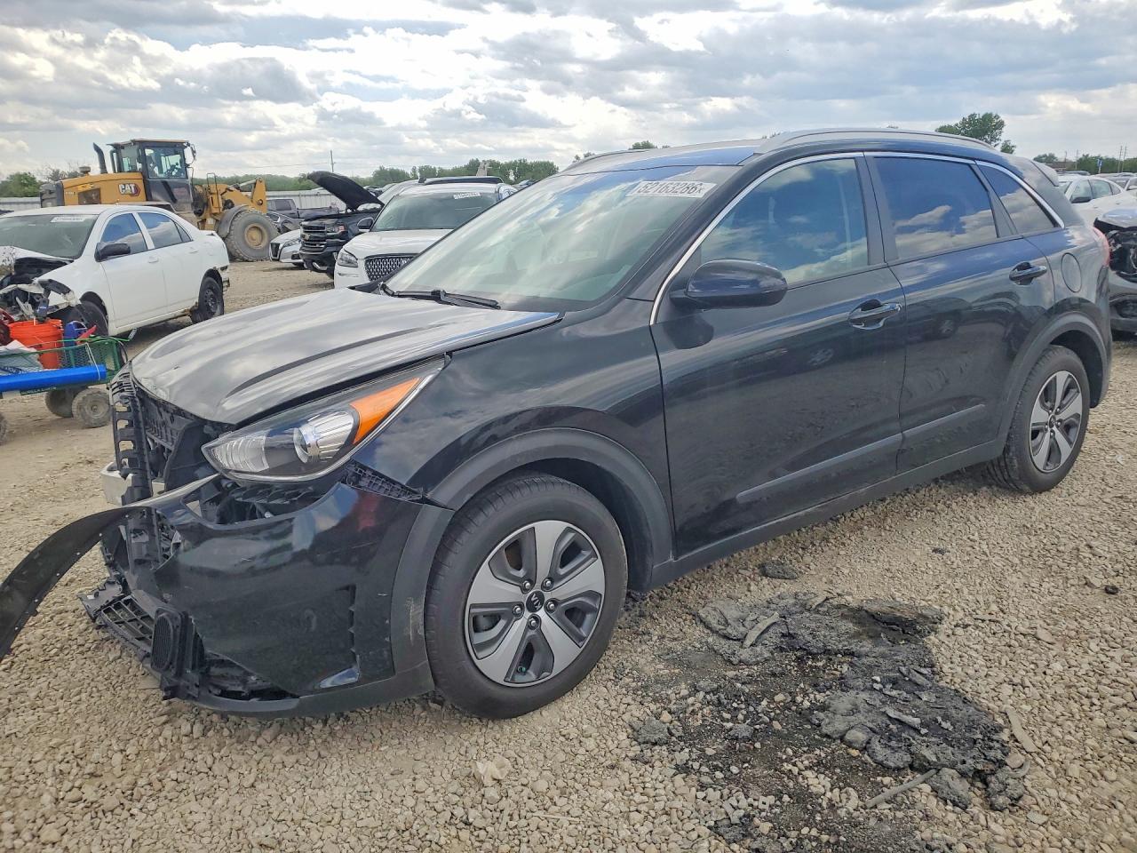 Salvage Kia Niro Image