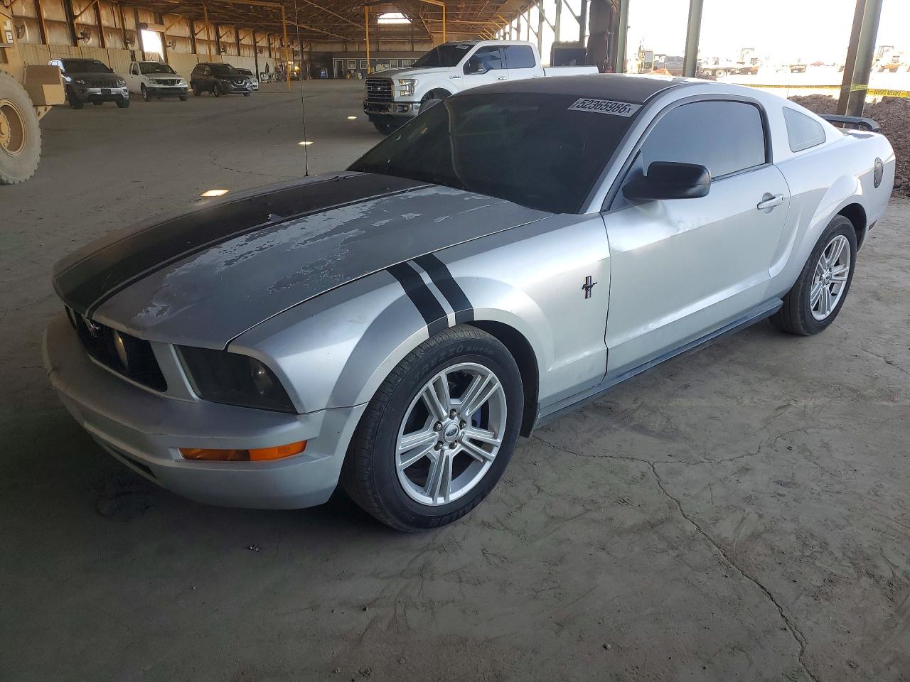 Salvage Ford Mustang Image