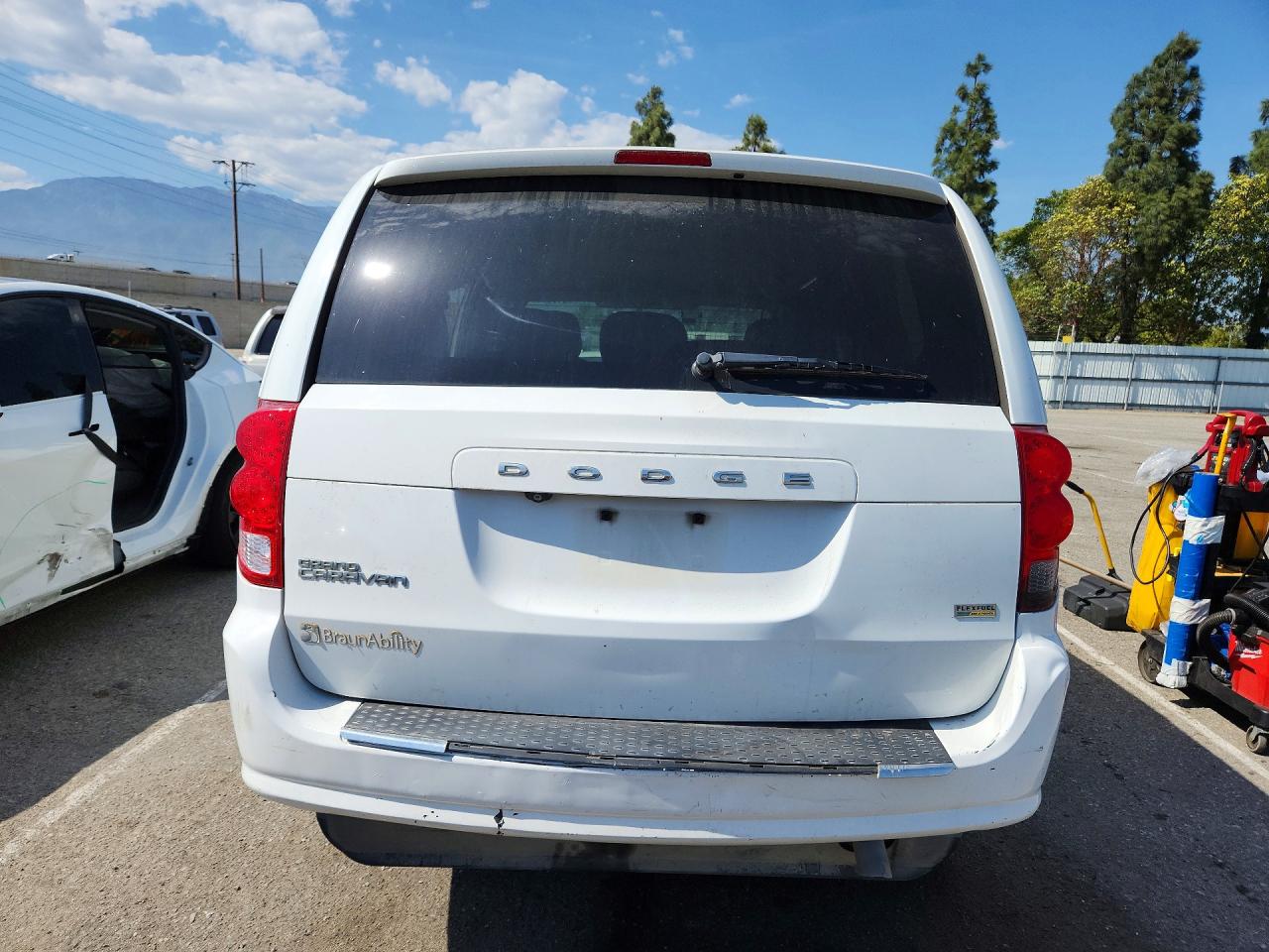 Dodge Caravan Se